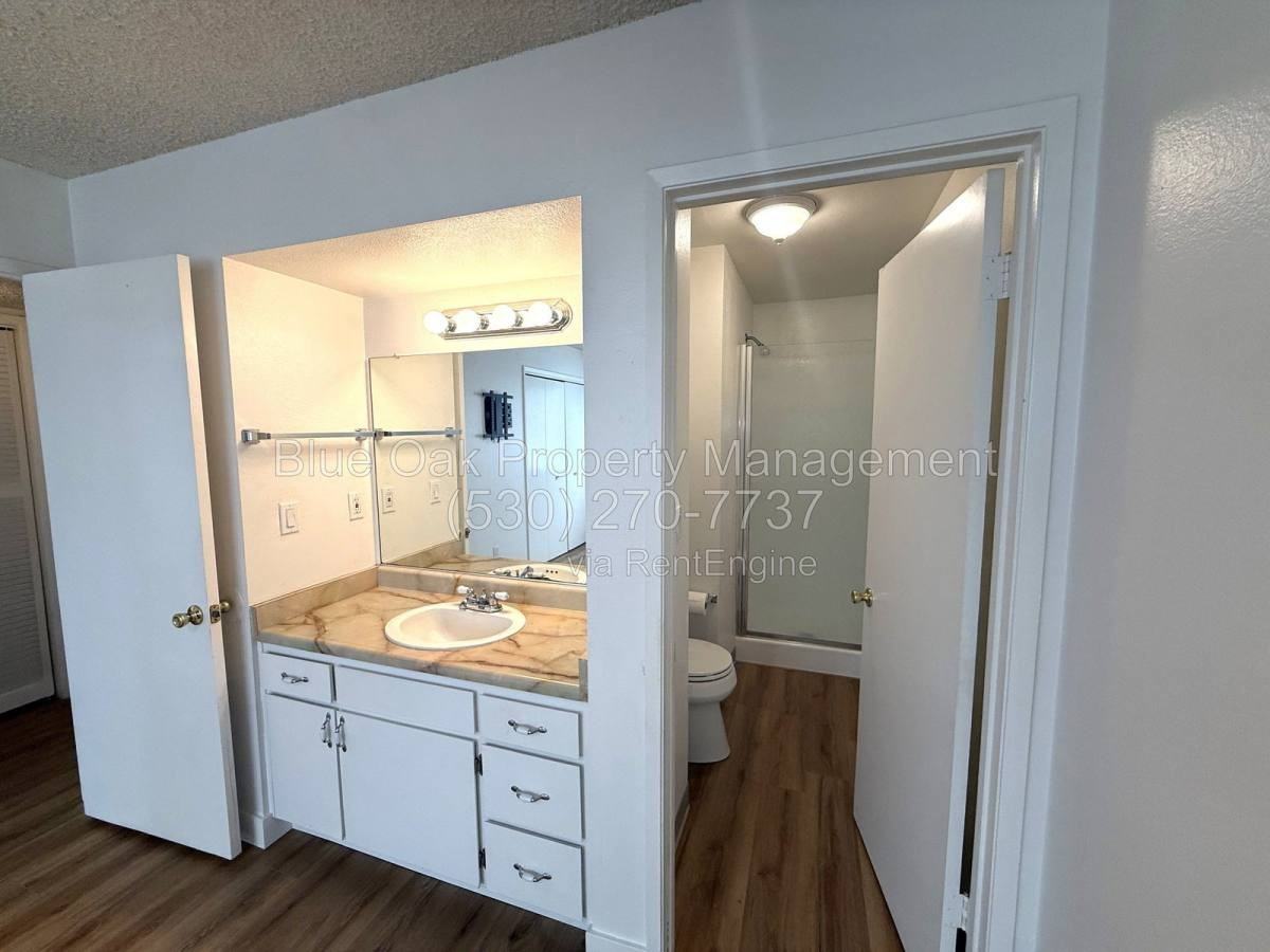 1244 Magnolia Ave #9 - Photo 6 of 10