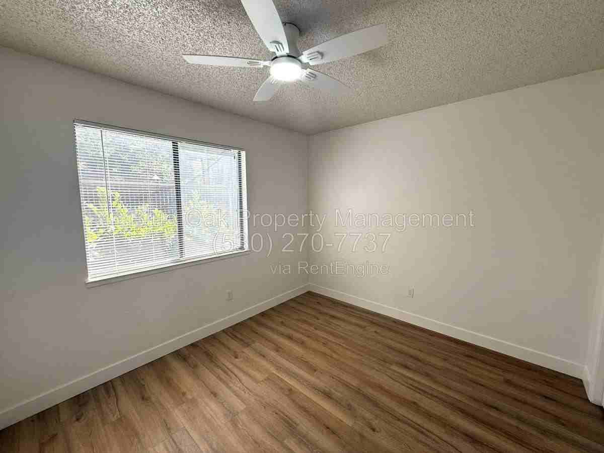 1244 Magnolia Ave #9 - Photo 7 of 10
