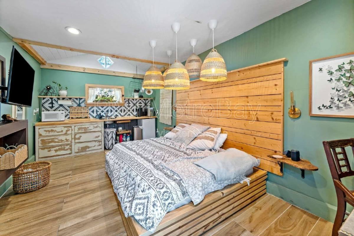 8505 N Lamar St #B - Photo 2 of 10