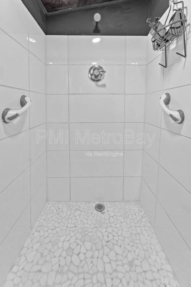 8505 N Lamar St #B - Photo 6 of 10