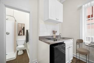 729 S Union Ave #124 - Photo 1 of 1