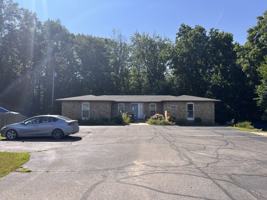 featured image of 800 S Old Us Highway 23 #1