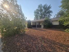featured image of 4417 W 3rd St