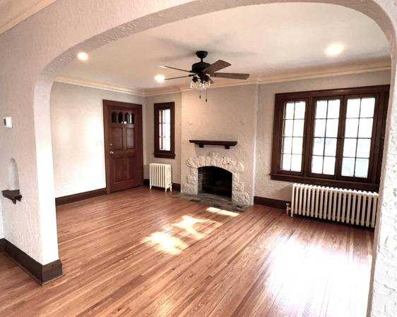 2114 Randolph Ave - Photo 6 of 17