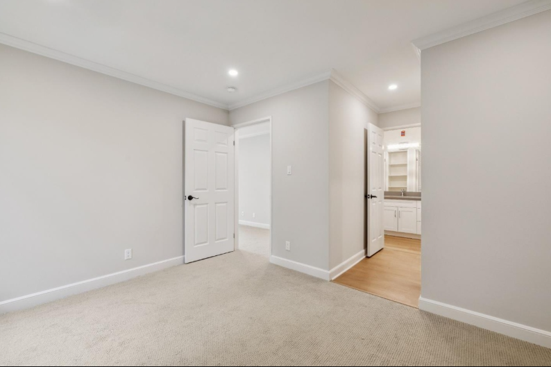 821 N Humboldt St #302 - Photo 6 of 14