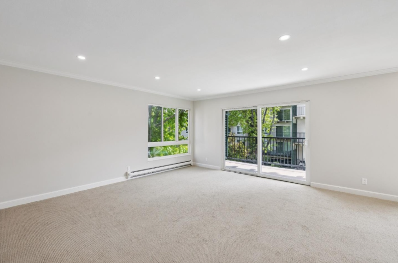 821 N Humboldt St #302 - Photo 7 of 14