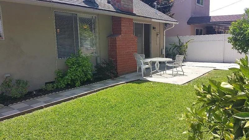 1300 Londonderry St - Photo 6 of 6