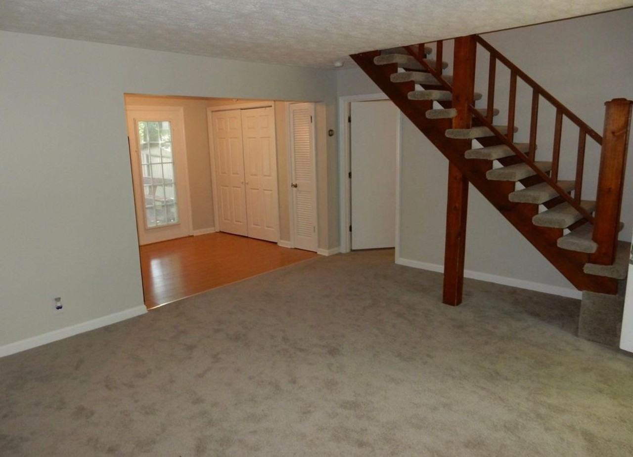 500 Debbie Dr - Photo 4 of 21