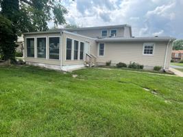 featured image of 1450 Woodland Dr