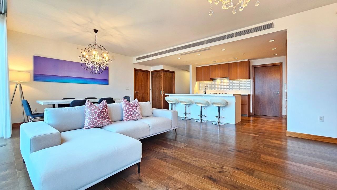 1555 Kapiolani Blvd #802 - Photo 4 of 38