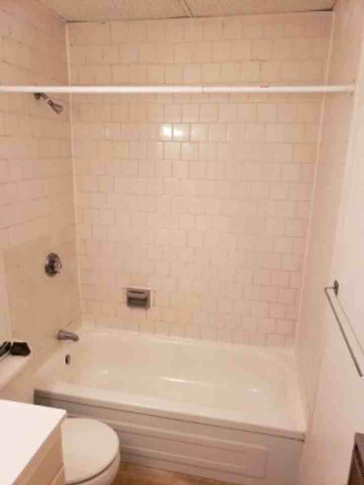 199 Strathmore Rd - Photo 4 of 8