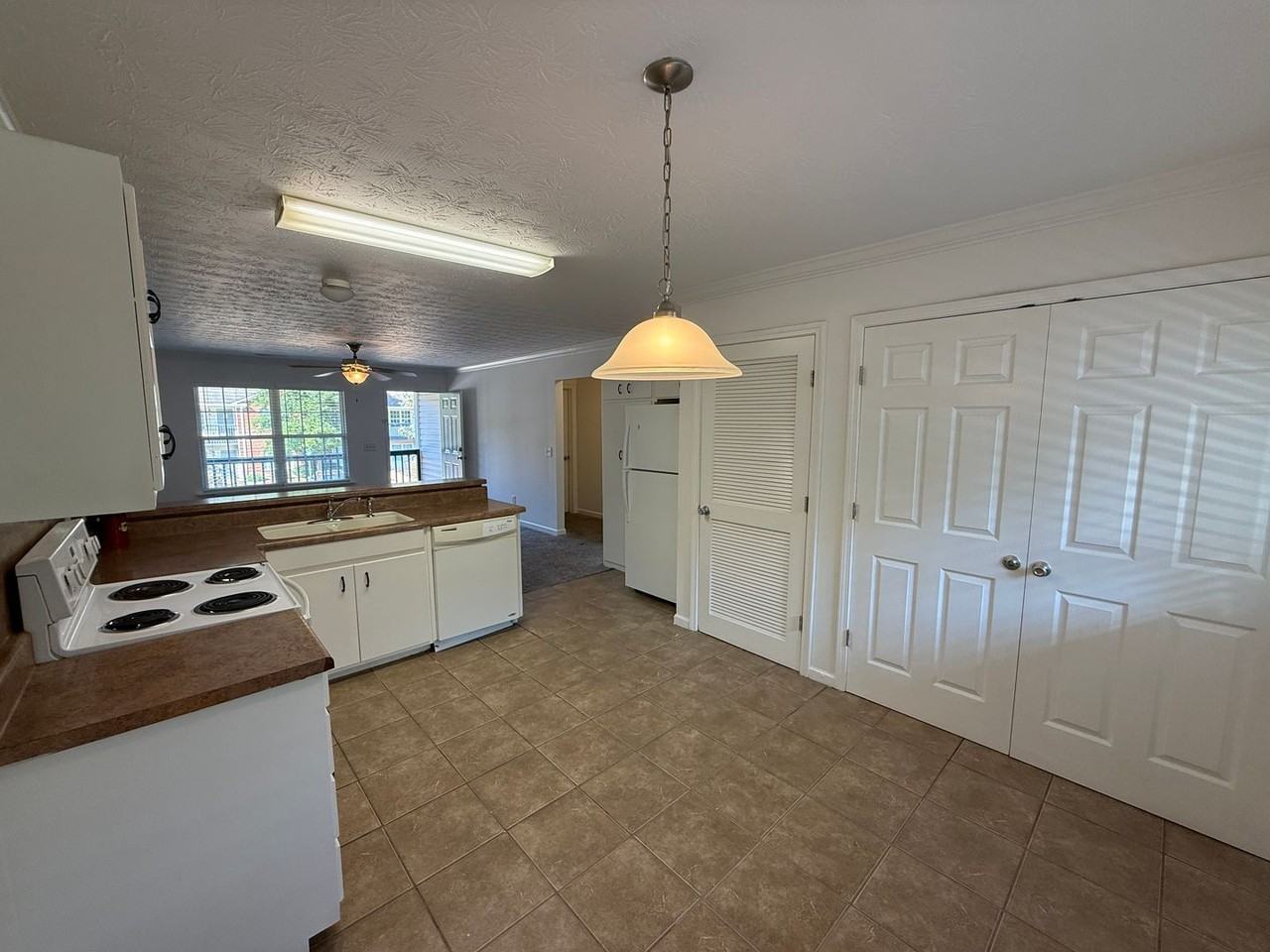 6231 Crystal Dr Apt 7b #B7 - Photo 7 of 19