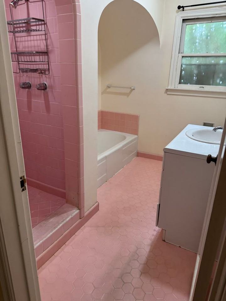 626 Adams Ave - Photo 7 of 9