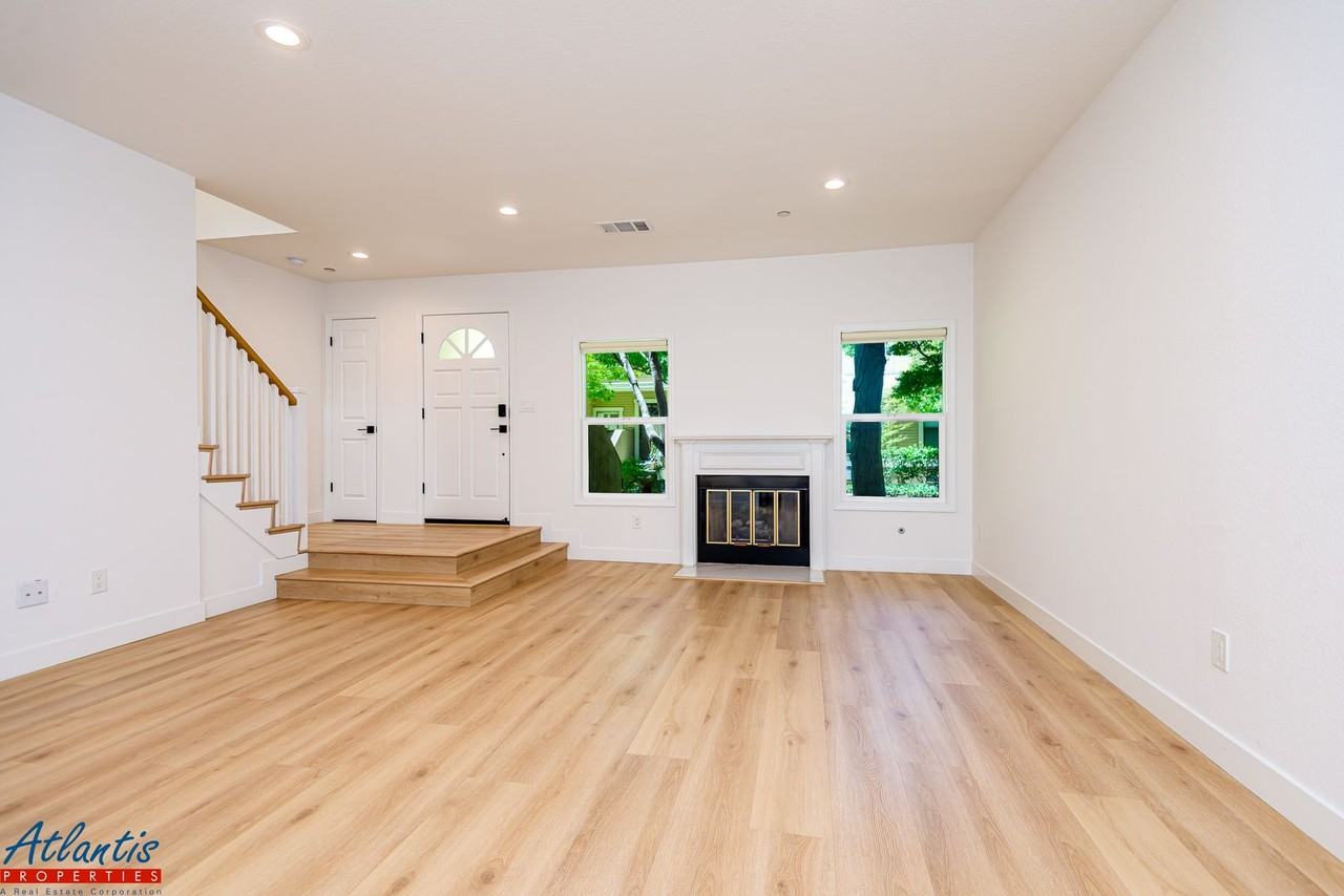 990 La Mesa Ter #F - Photo 2 of 22