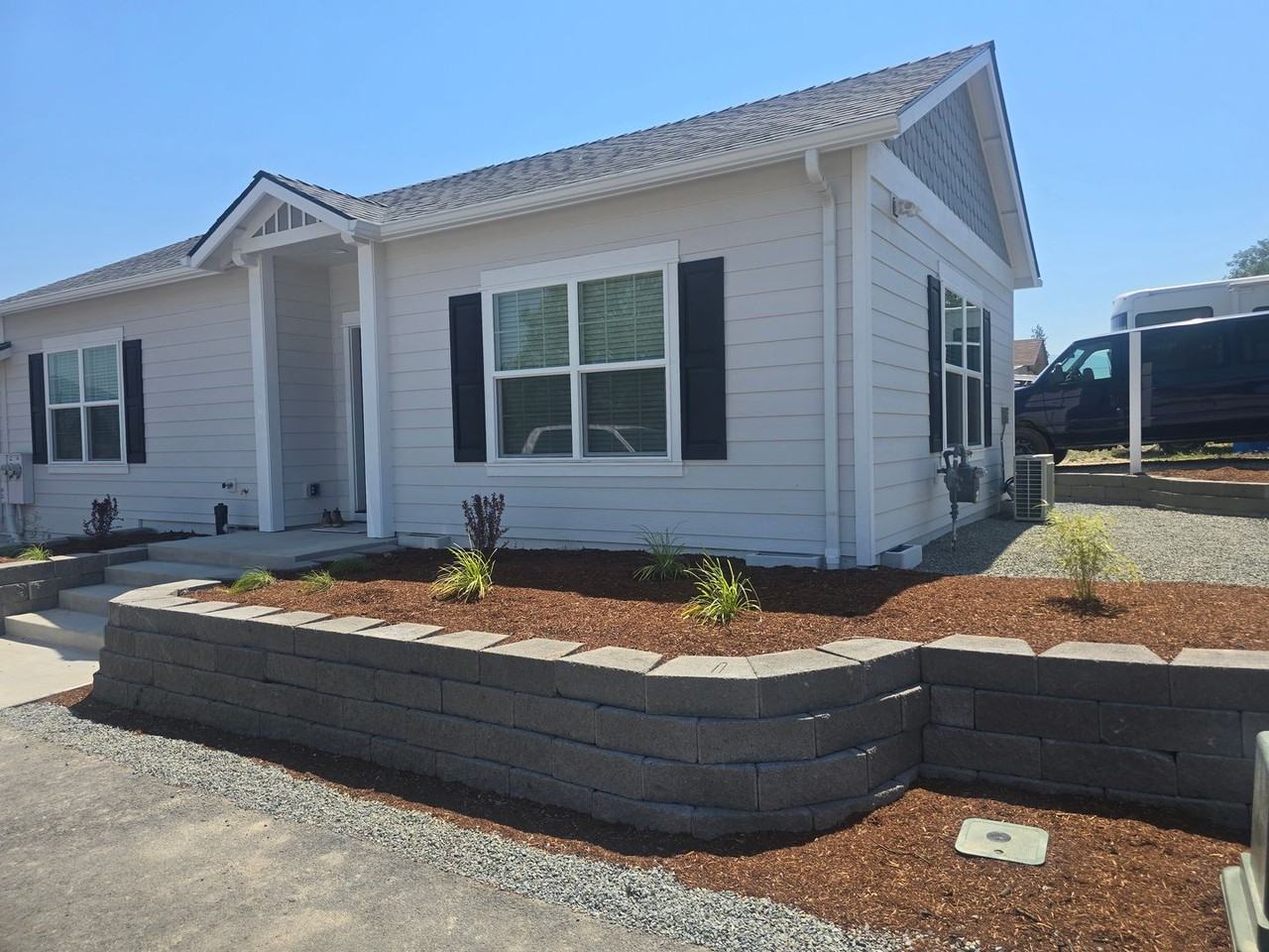 2032 Sw Allen Creek Rd #B - Photo 2 of 21