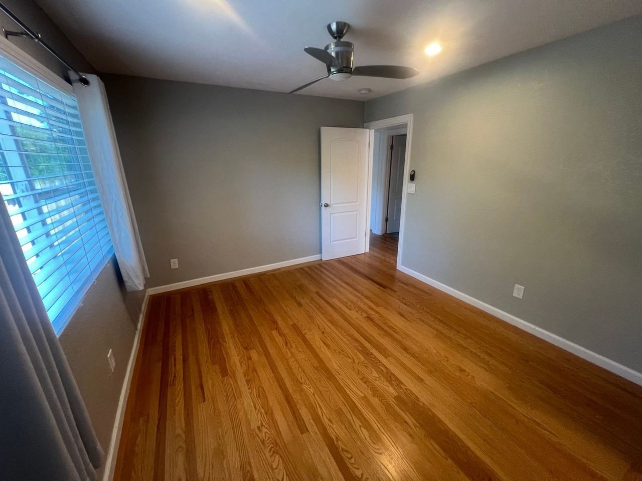 880 San Mateo Ct - Photo 6 of 15