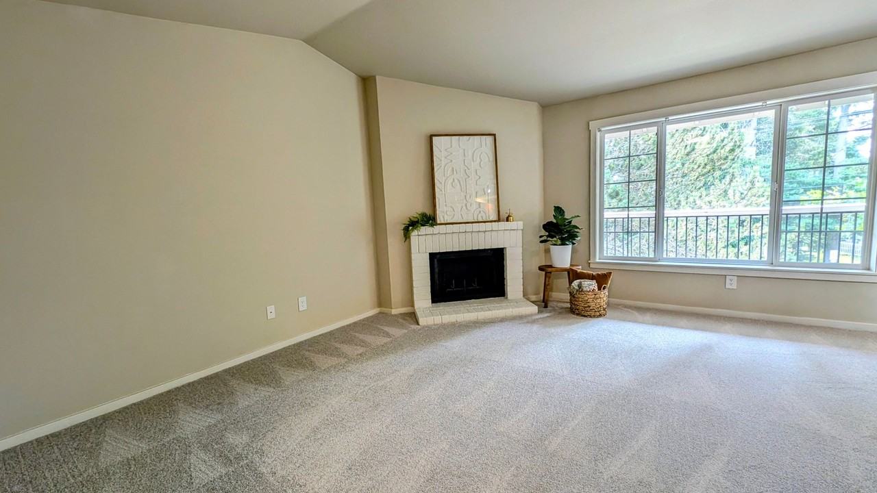 12404 E Gibson Rd #Q302 - Photo 2 of 22
