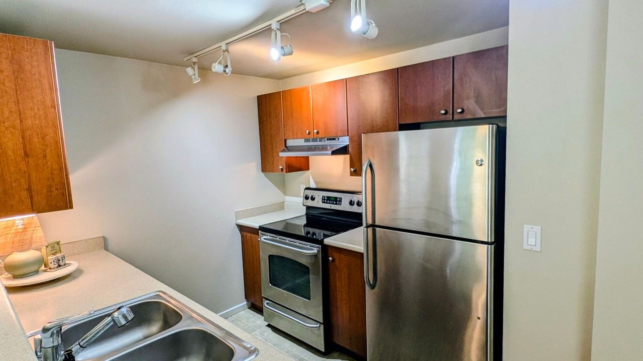 12404 E Gibson Rd #Q302 - Photo 6 of 22