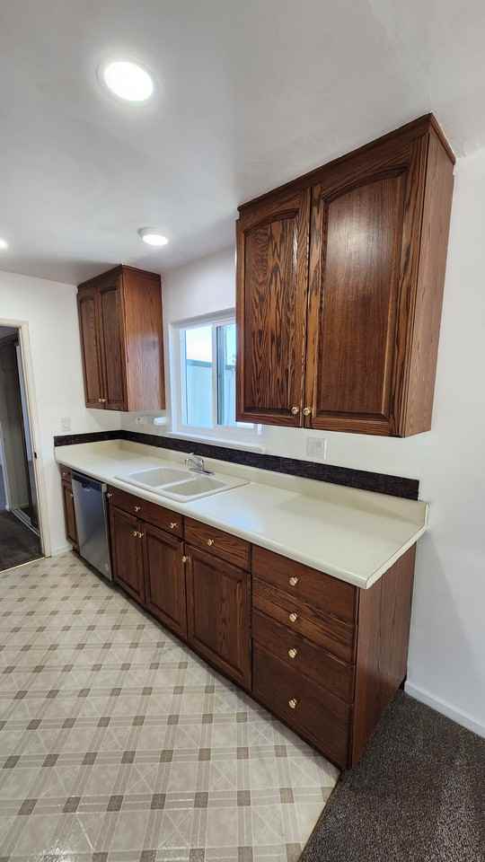 1241 W Fir Ave - Photo 6 of 20