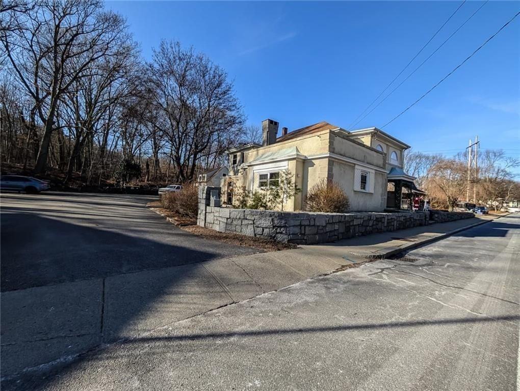 1423 Manville Rd ##1 - Photo 4 of 26