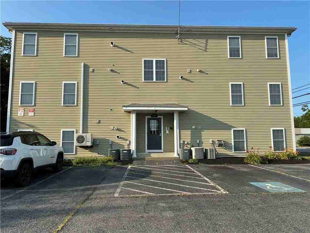 483 N Broadway ##3b - Photo 2 of 13