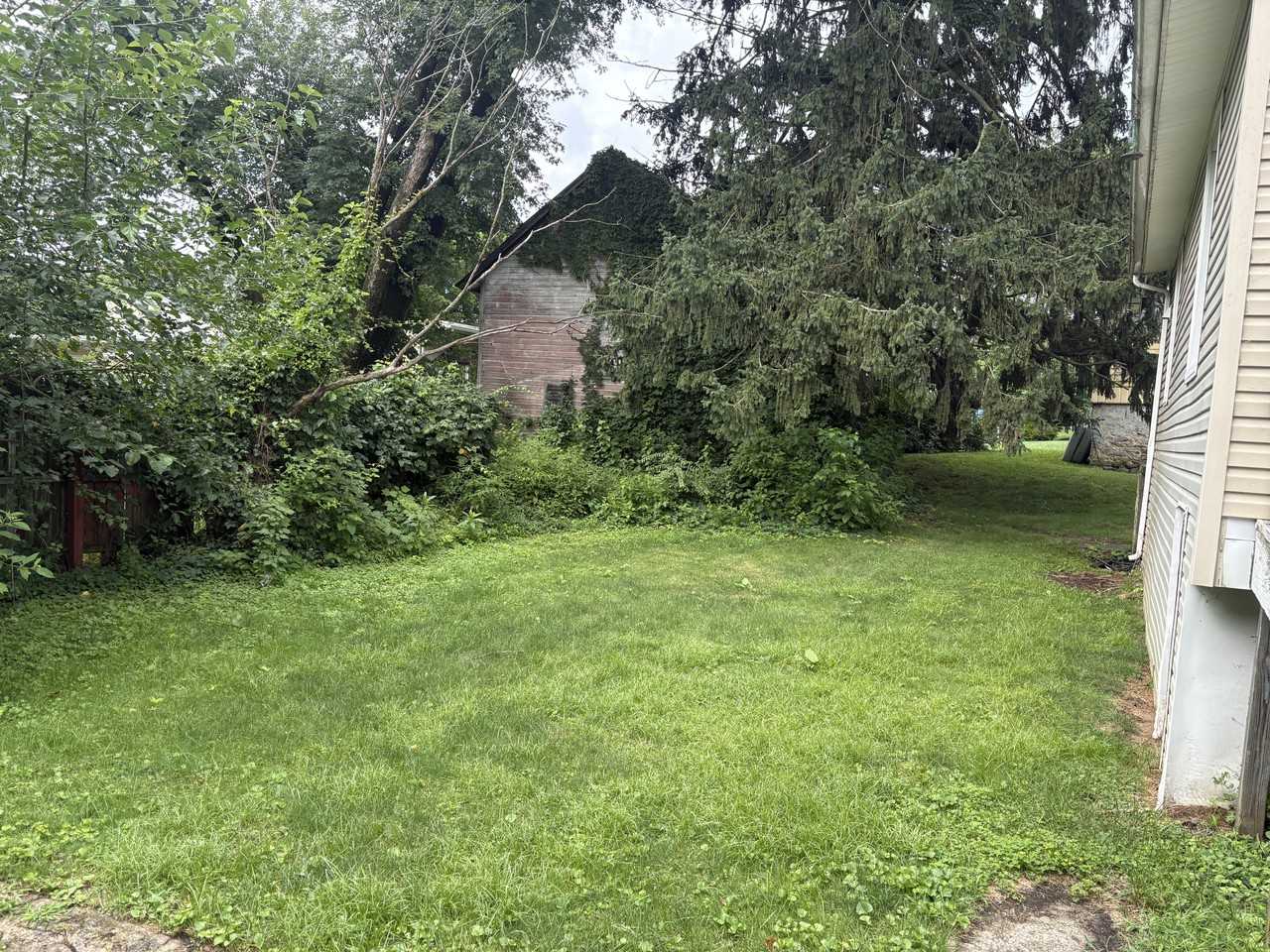 132 Main St - Photo 2 of 17