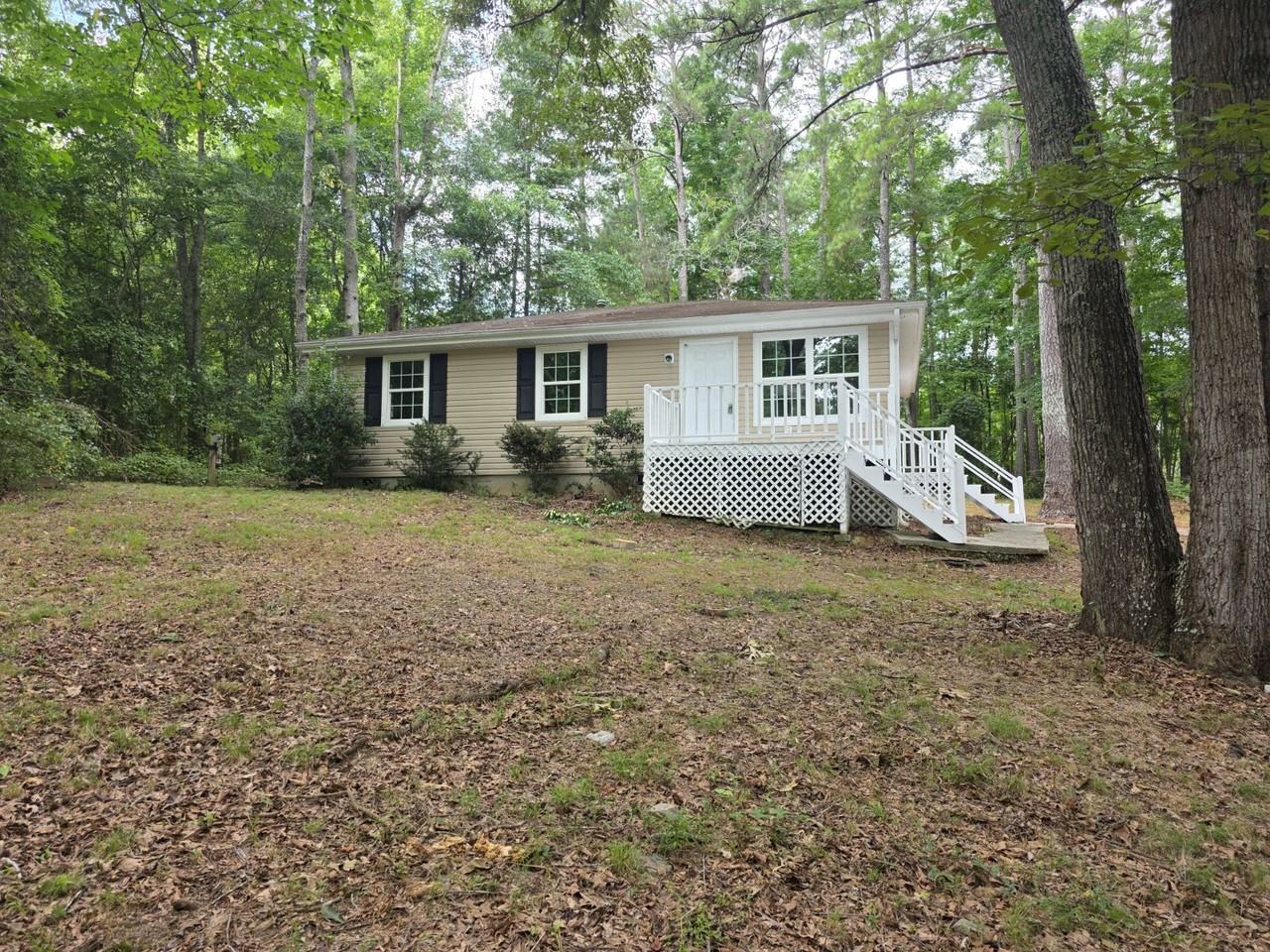 101 Bowen Dr - Photo 2 of 18