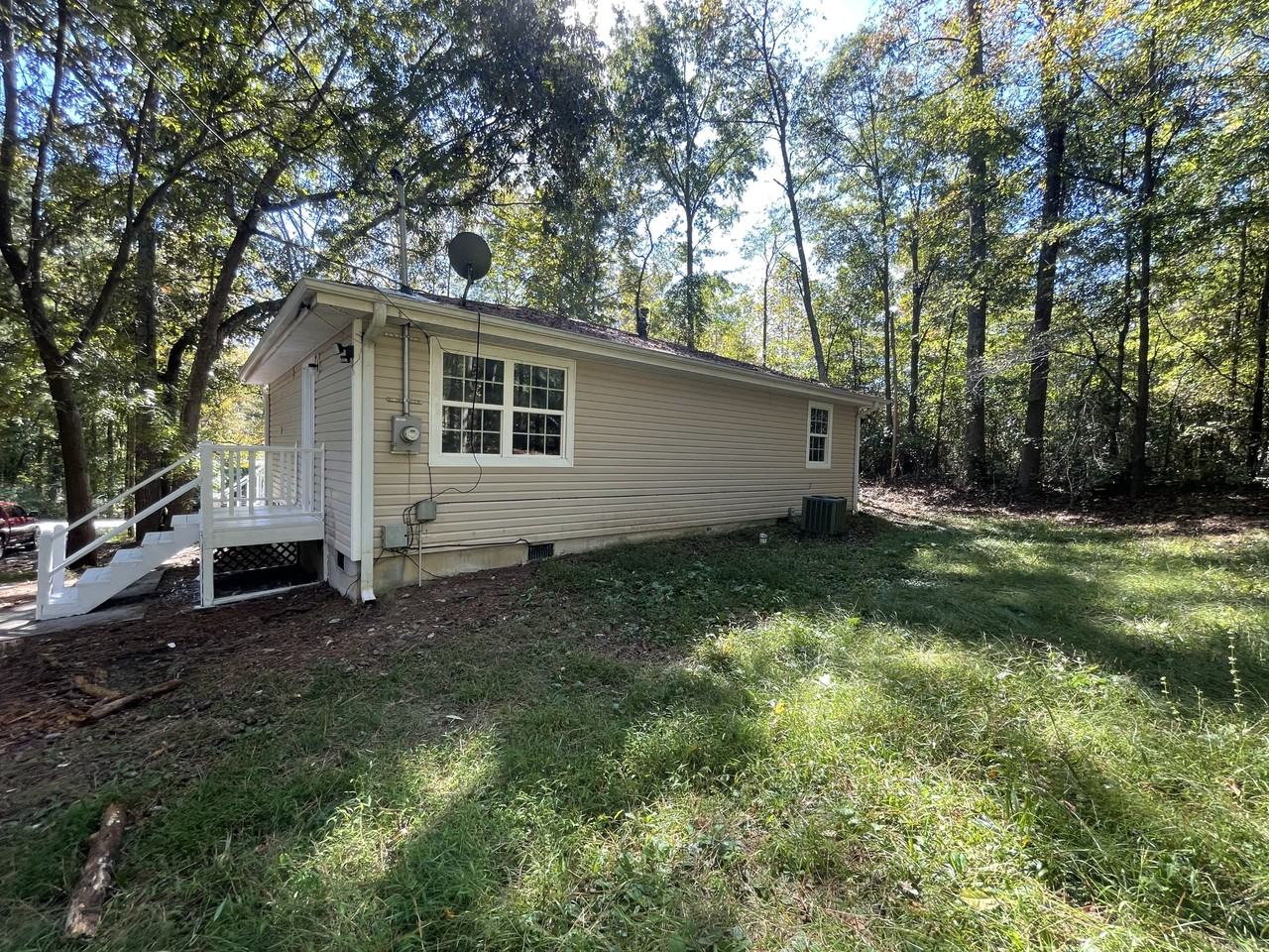 101 Bowen Dr - Photo 5 of 18