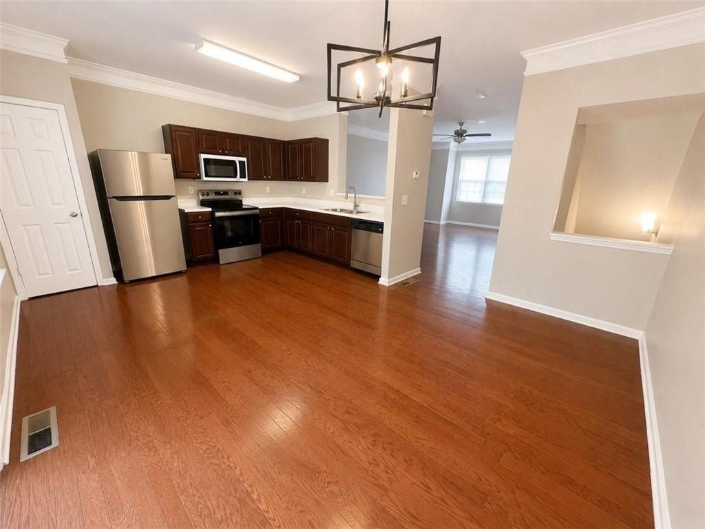 6764 Blackstone Pl - Photo 2 of 8
