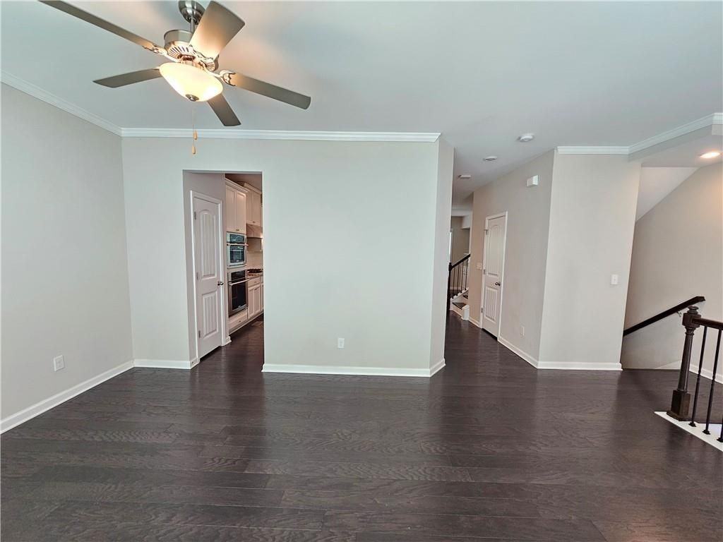 871 Sunset Park Dr - Photo 4 of 33