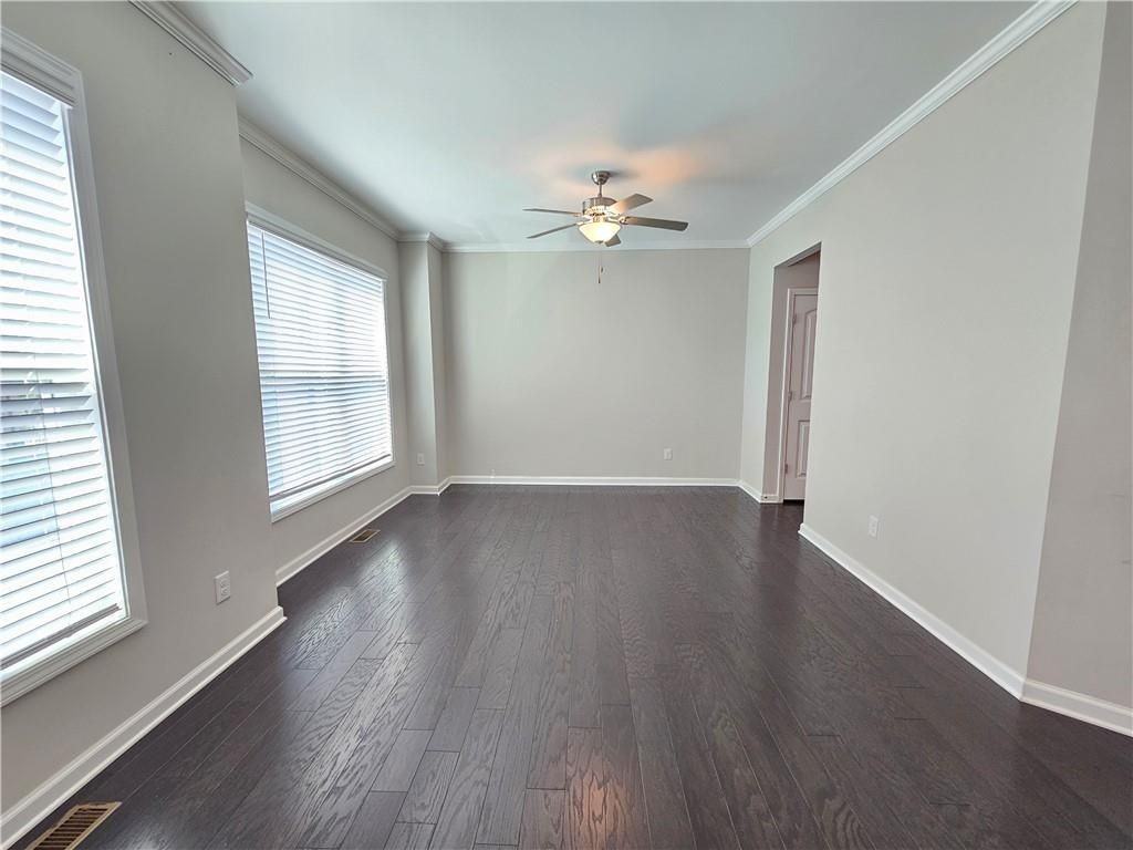 871 Sunset Park Dr - Photo 5 of 33