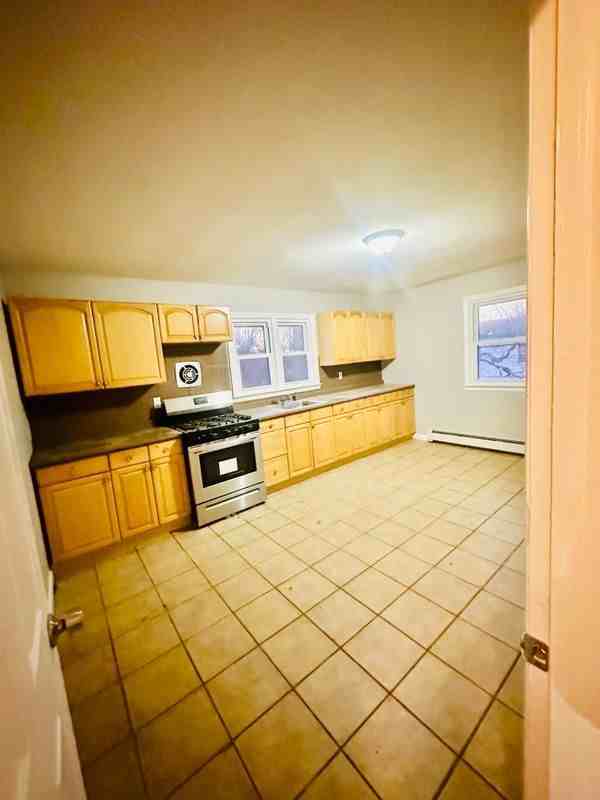 15435 64th Ave ##2 - Photo 4 of 8