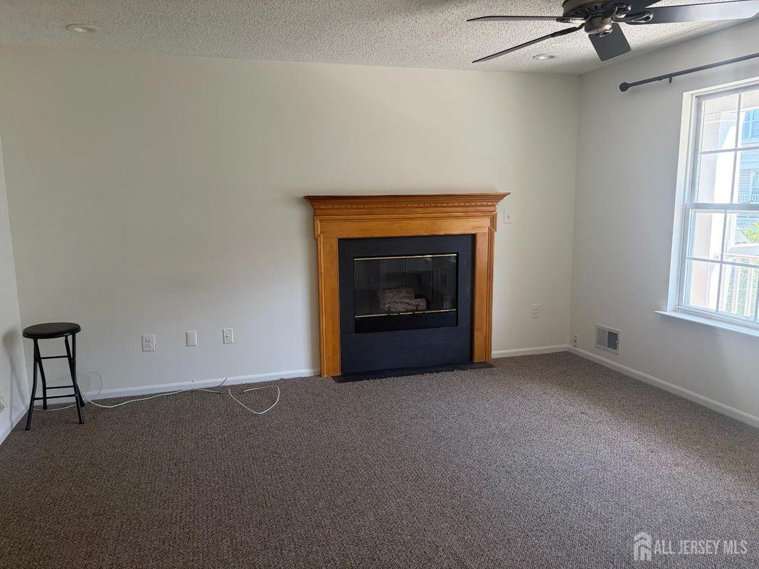 14 Prestwick Way - Photo 4 of 25