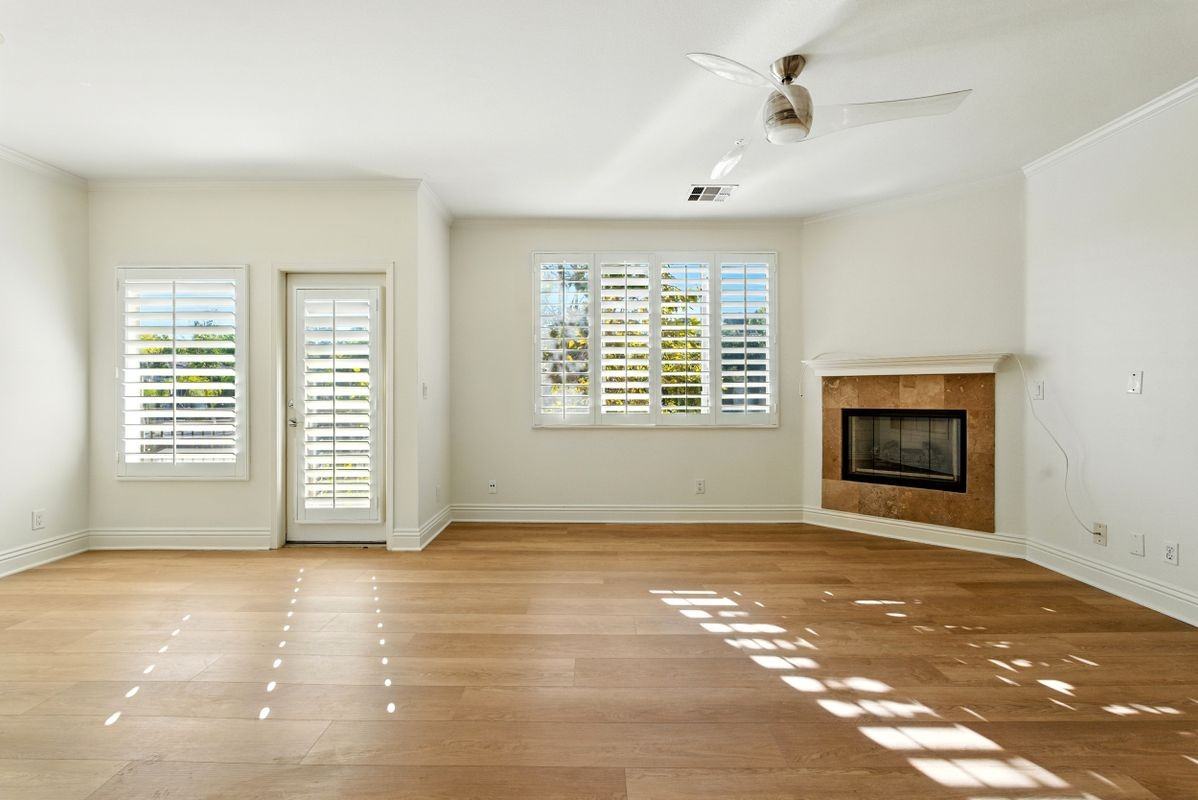 22681 Oakgrove ##225 - Photo 3 of 42