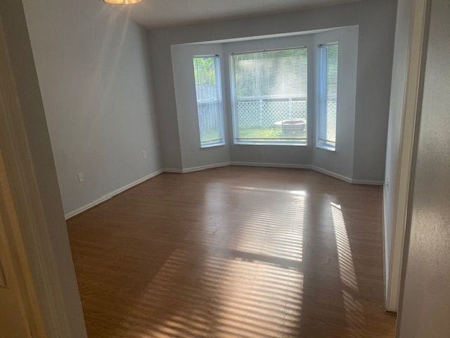 7050 Woodibis Dr - Photo 4 of 31
