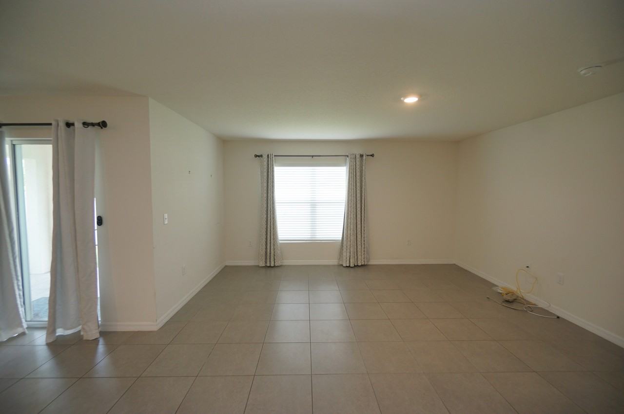501 Calico Scallop St - Photo 7 of 24
