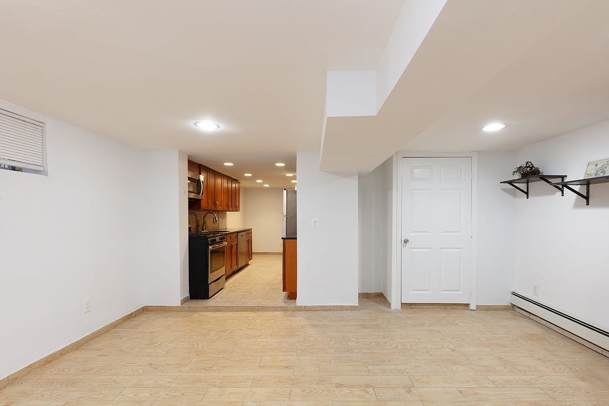 2428 83rd St - Photo 5 of 6
