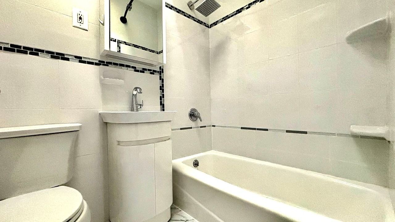 2428 83rd St - Photo 6 of 6