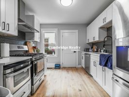 featured image of 5 Dickson St #1T