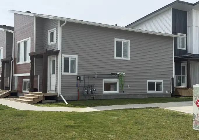 9601 114 Ave #9601 - Photo 2 of 15