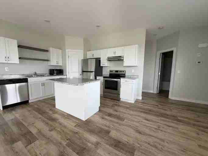 9601 114 Ave #9601 - Photo 4 of 15