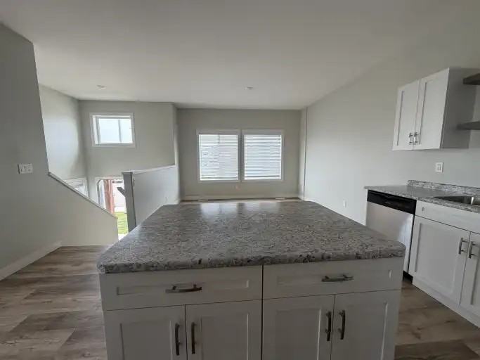 9601 114 Ave #9601 - Photo 6 of 15