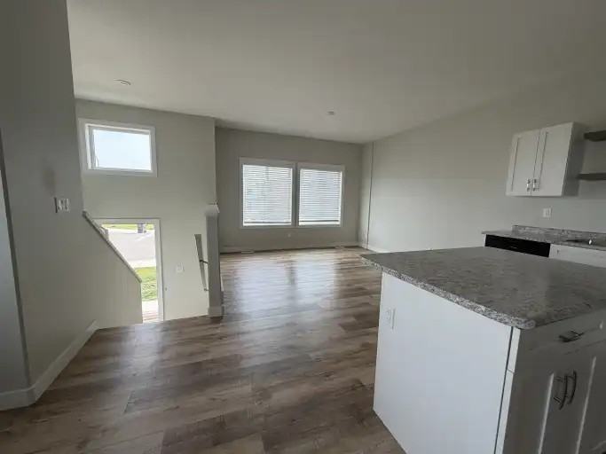 9601 114 Ave #9601 - Photo 7 of 15