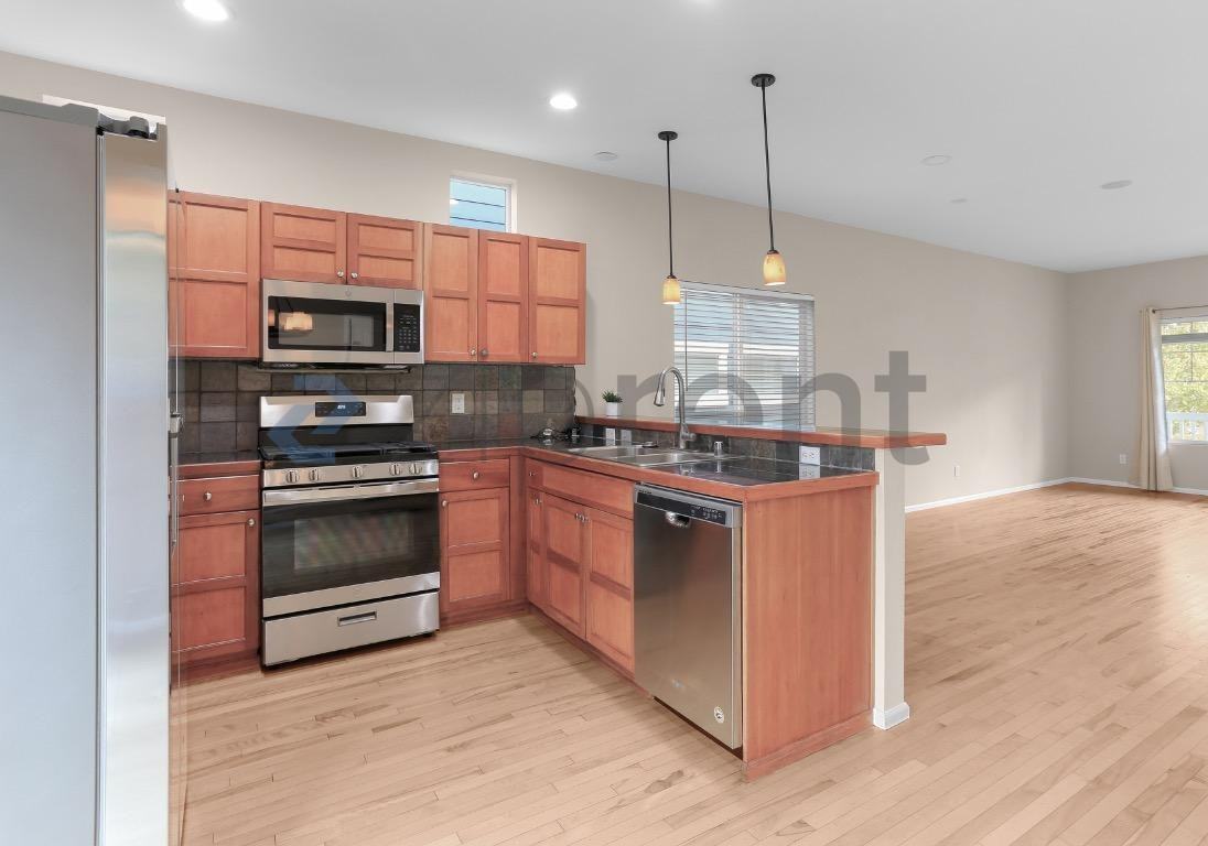 2478 Ne Iverson Ln - Photo 7 of 20
