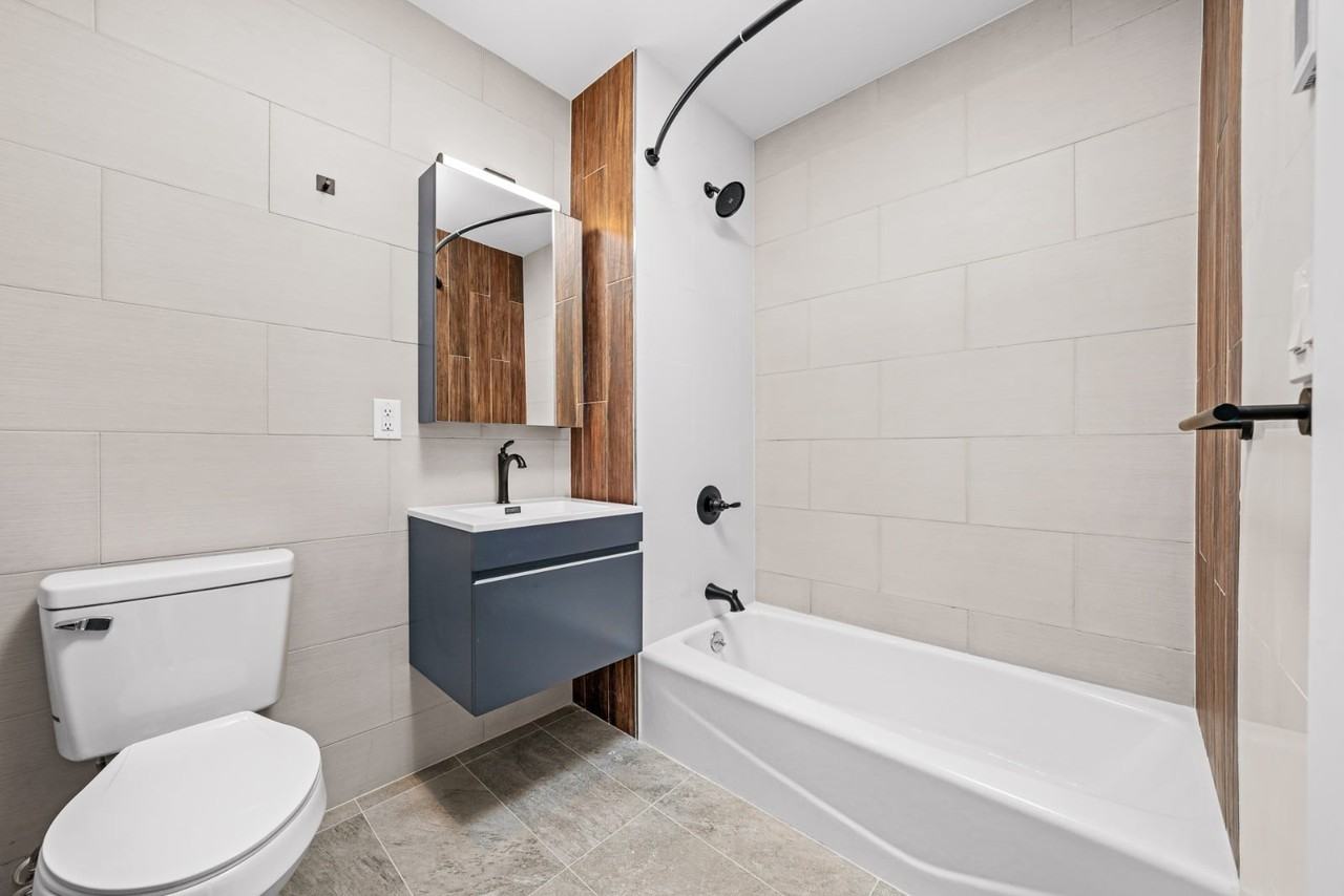 435 Central Ave #2A - Photo 5 of 7