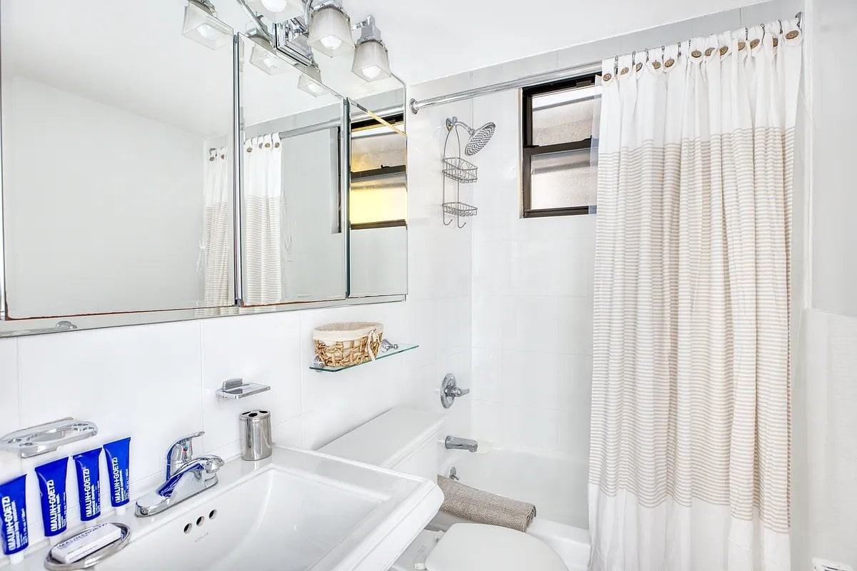 E 13th St #2G - Photo 3 of 13