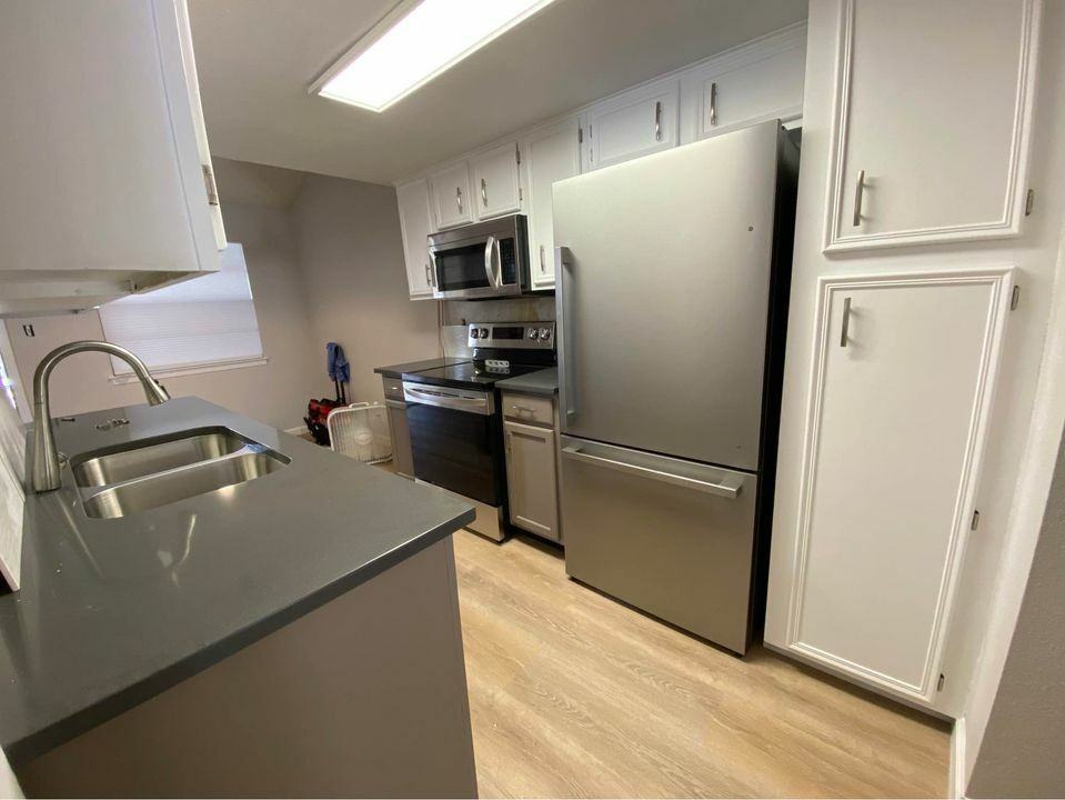 8812 Clearbrook Trl #B