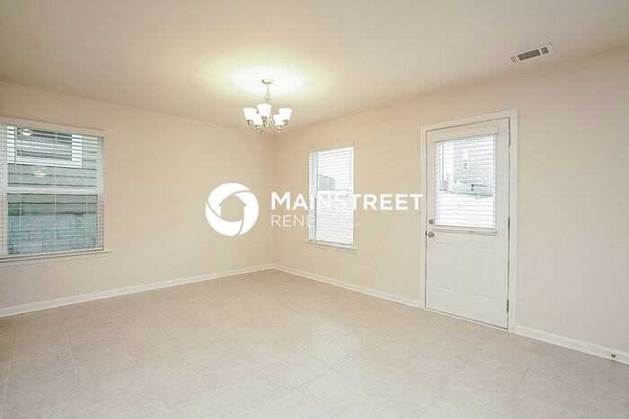 313 Sportsman Dr - Photo 5 of 17