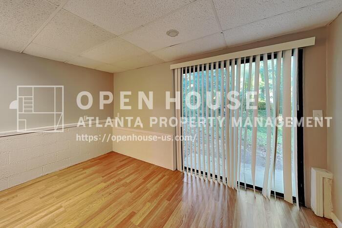 4094 Maxanne Dr Nw - Photo 6 of 26