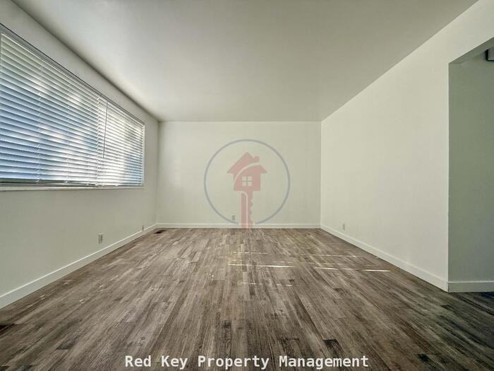 171 S Coleman St #A - Photo 2 of 12